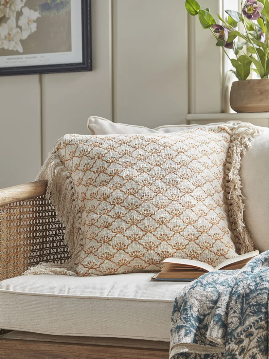 Aalto Cushion