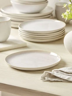 Adie Dinnerware