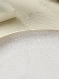 Adie Dinnerware