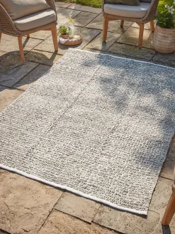Akalla Outdoor Rug