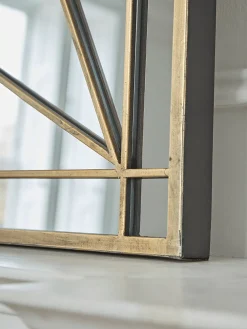 Alba Mirror