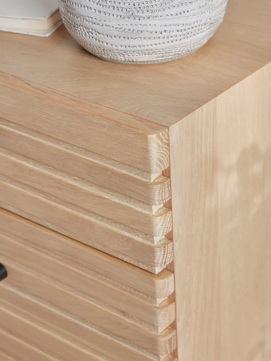 Alma Bedside Table