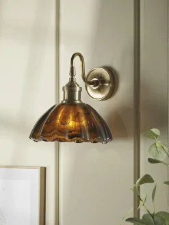 Amber Scalloped Wall Light