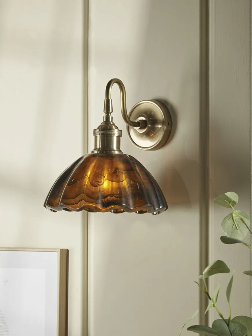 Amber Scalloped Wall Light