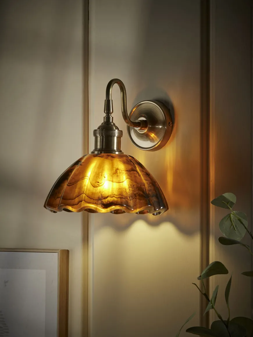 Amber Scalloped Wall Light