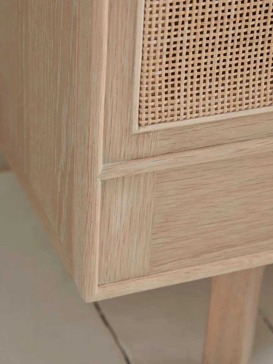 Astrid Media Unit
