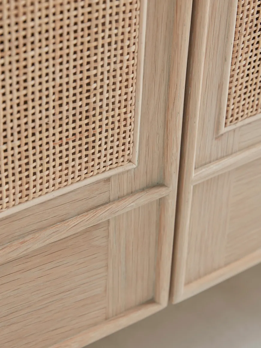 Astrid Media Unit