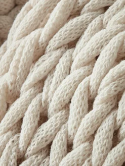 Chunky Knit Throw