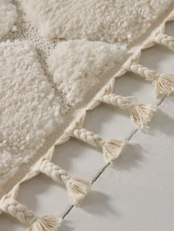 Claudia Rug