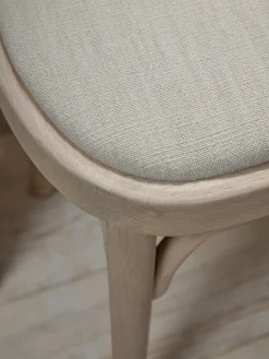 Cosima Bench