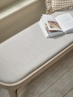 Cosima Bench