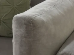 Dinan Loveseat