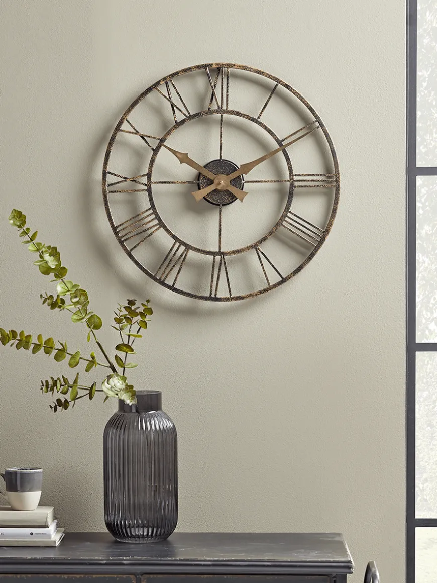 Distressed Indoor Outdoor Clock - Medium