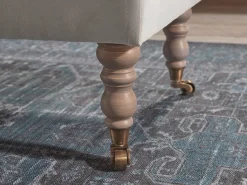 Domme Ottoman