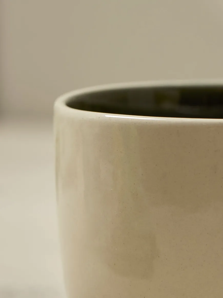 Edie Dinnerware