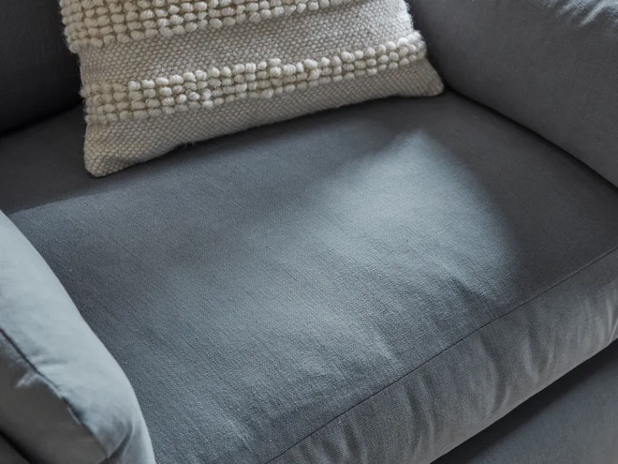 Edmonton Loveseat