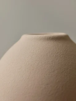Elliptical Bud Vase