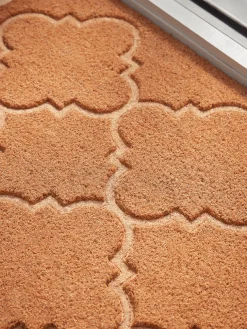 Embossed Quatrefoil Doormat - Large
