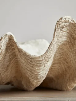 Faux Clam Shell
