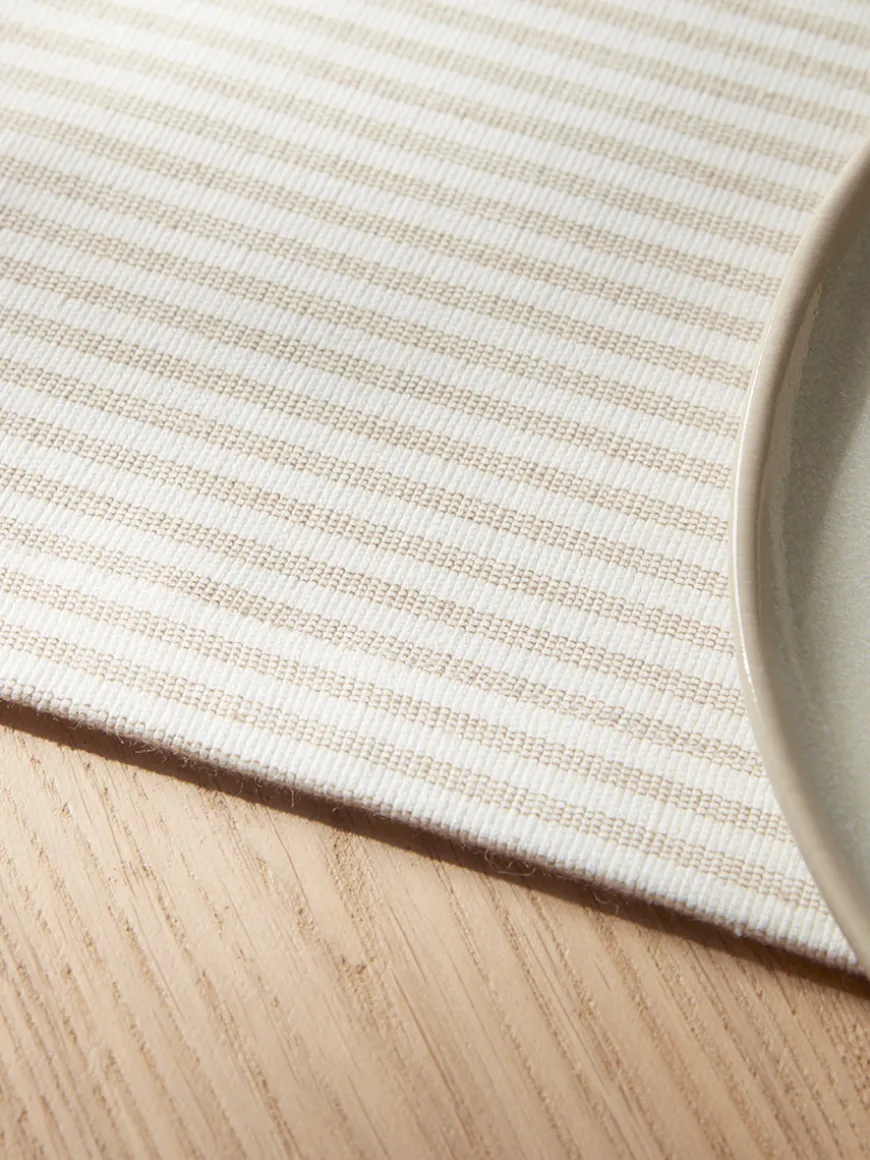 Four Cosette Placemats