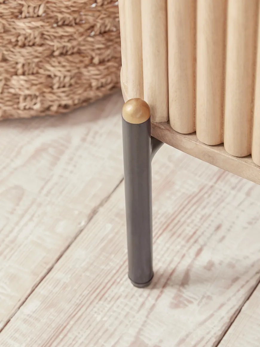 Freja Bedside Table
