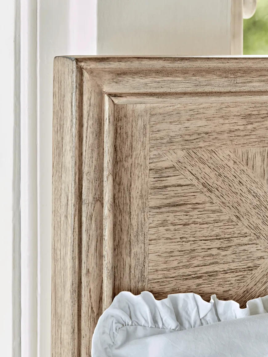 Geometric Parquet Bed