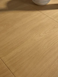 Gyda Extendable Dining Table