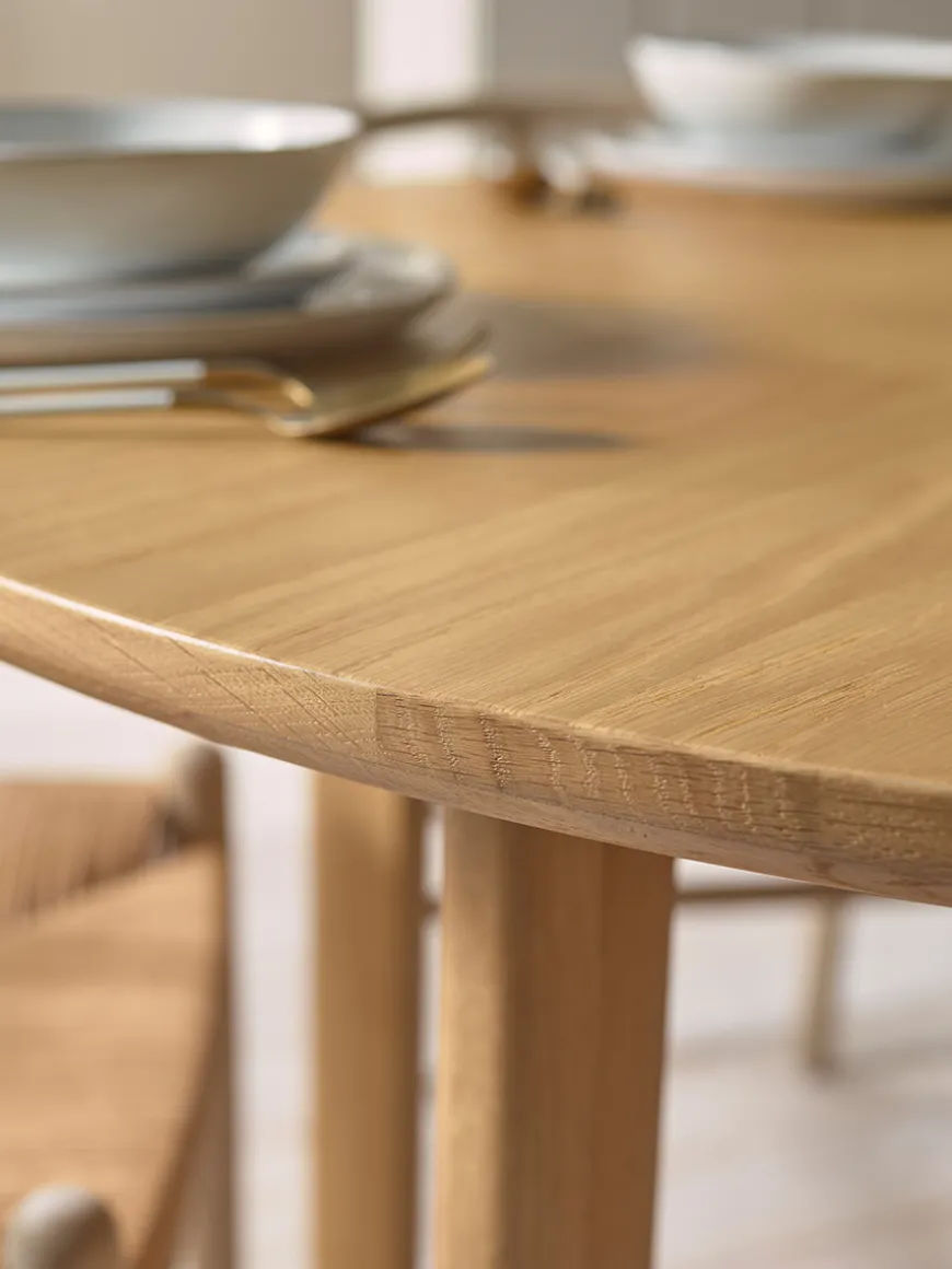 Gyda Round Dining Table