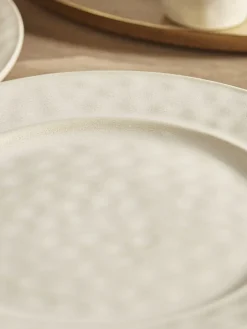 Hadley Dinnerware