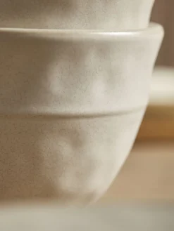 Hadley Dinnerware
