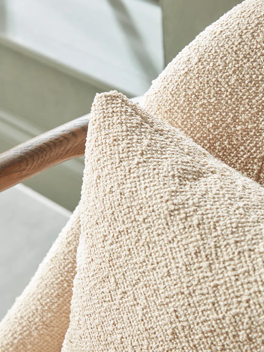 Hamar Armchair