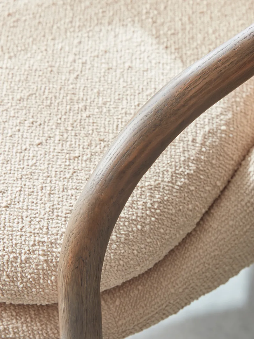 Hamar Armchair
