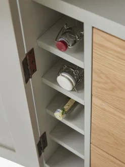 Hanne Larder Pantry