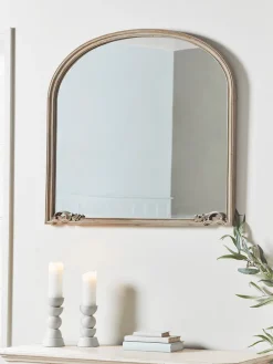 Ismena Mirror