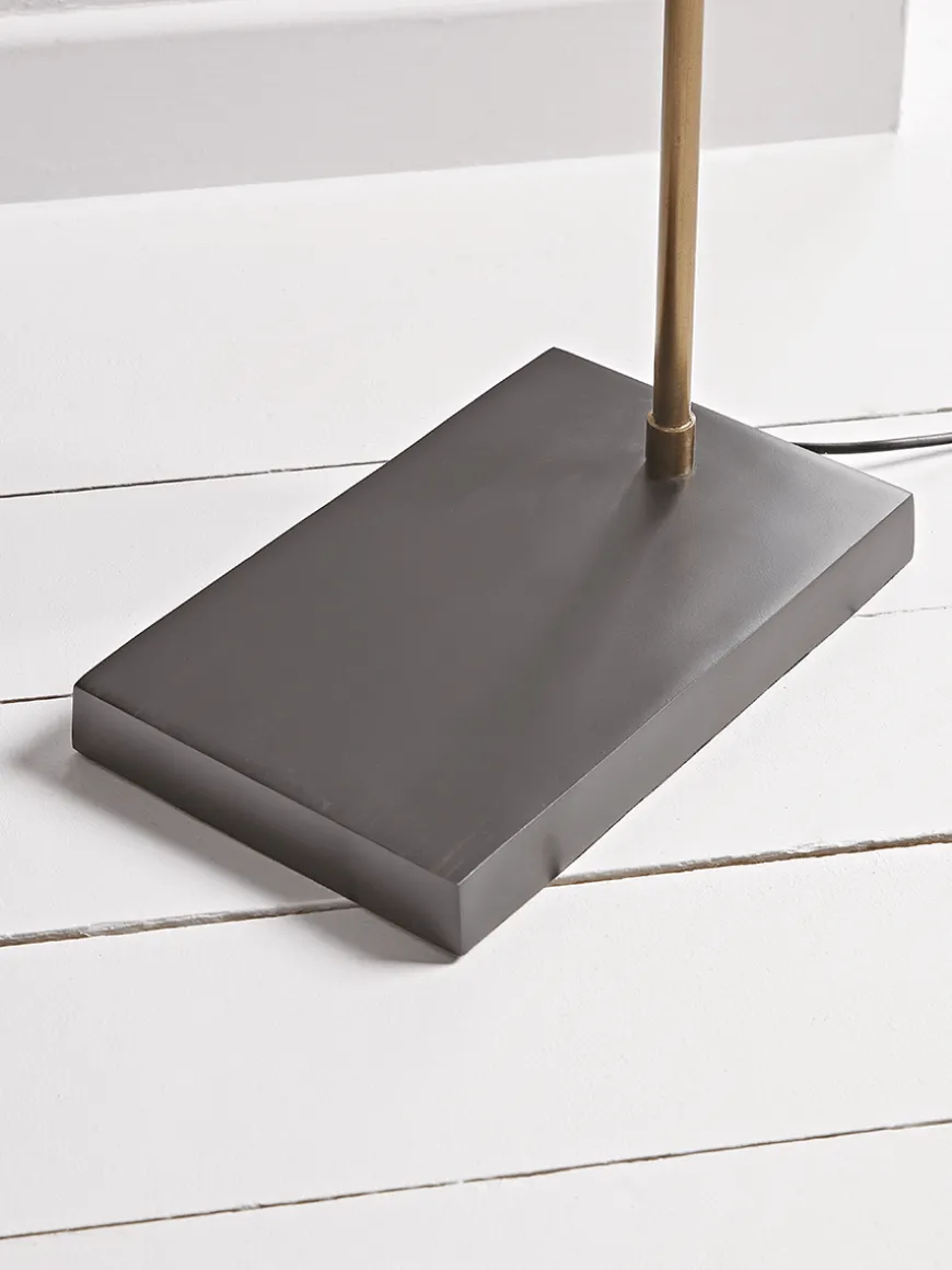 Ivar Floor Lamp