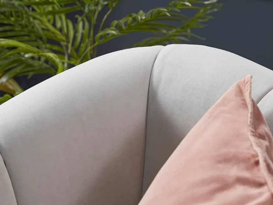 Kemi Armchair