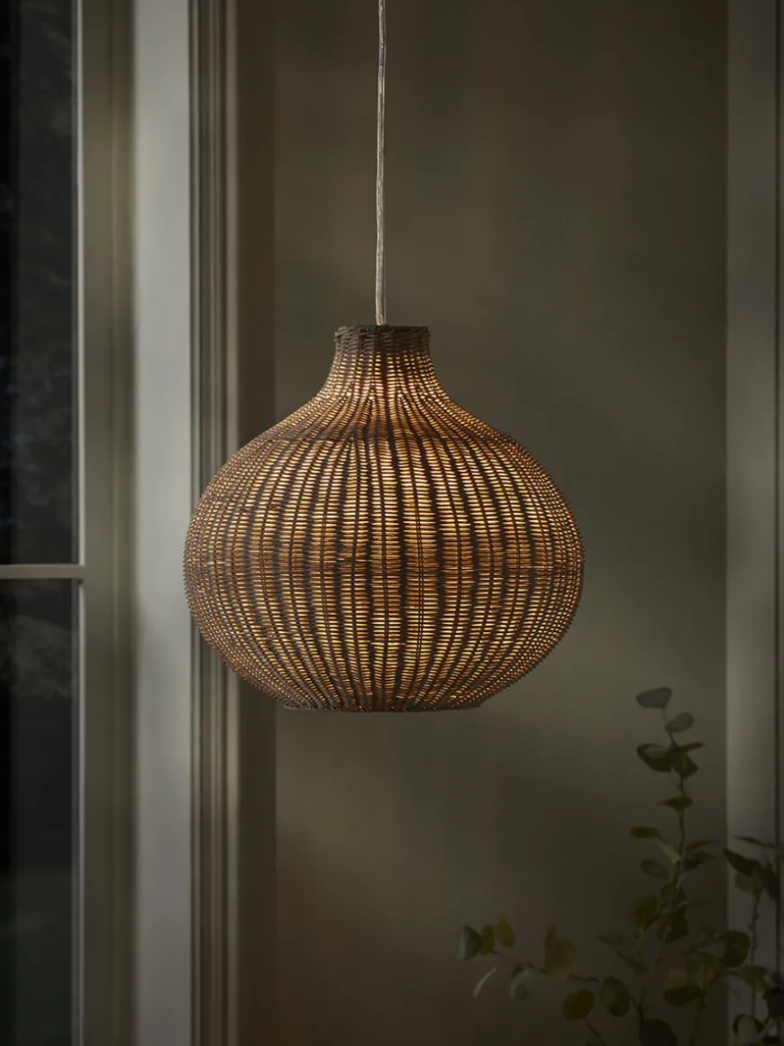 Laina Pendant