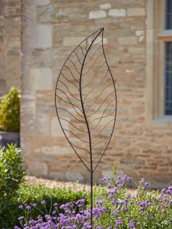 Leaf Stake Décor