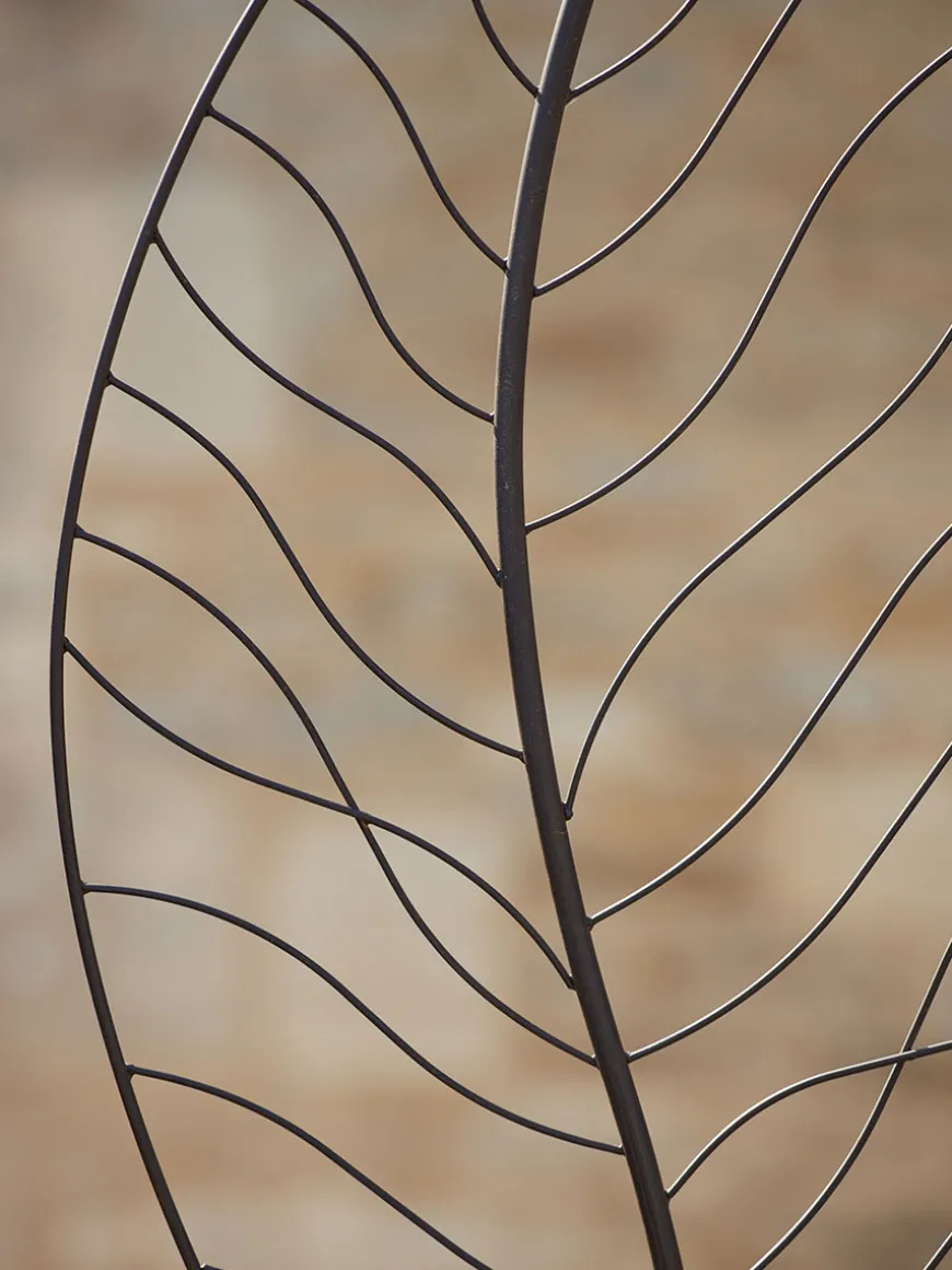 Leaf Stake Décor