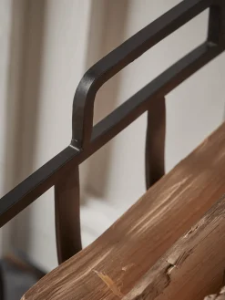 Linear Log Holder - Black