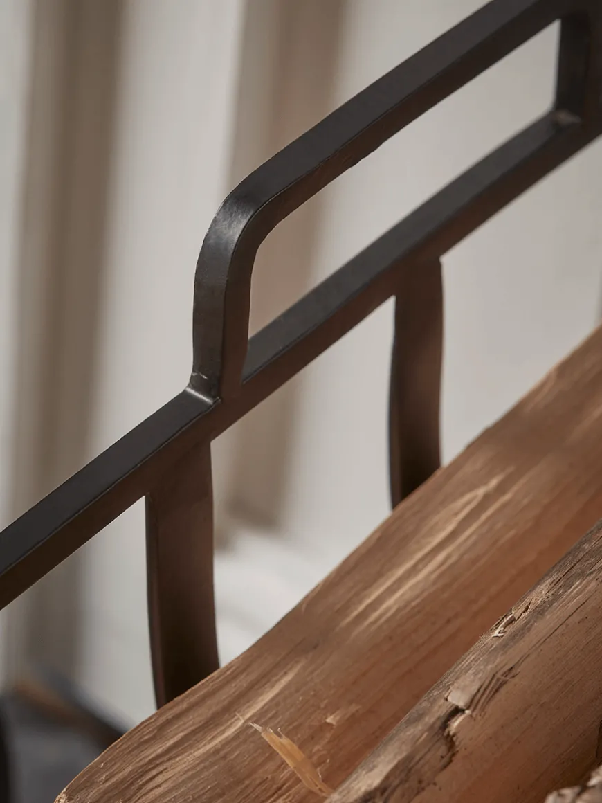 Linear Log Holder - Black