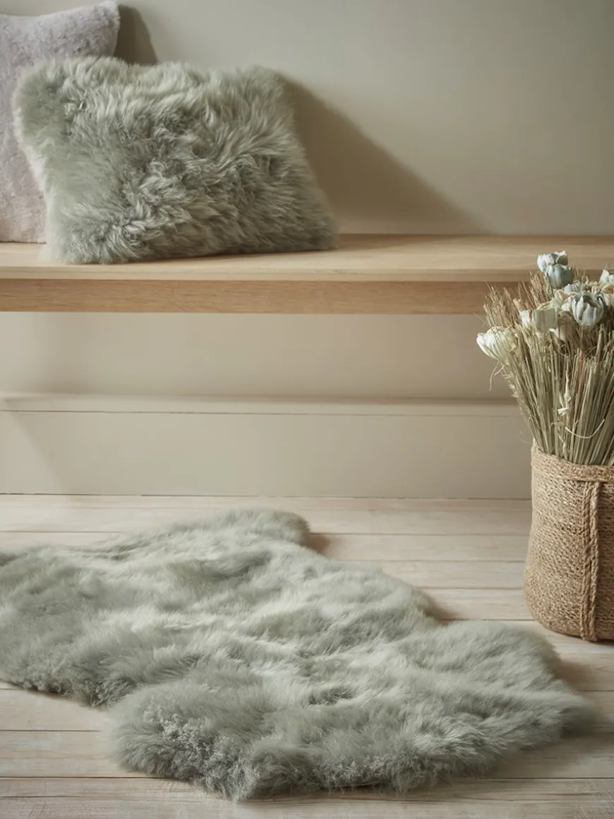 Lira Sheepskin Rug - Dusky Eucalyptus