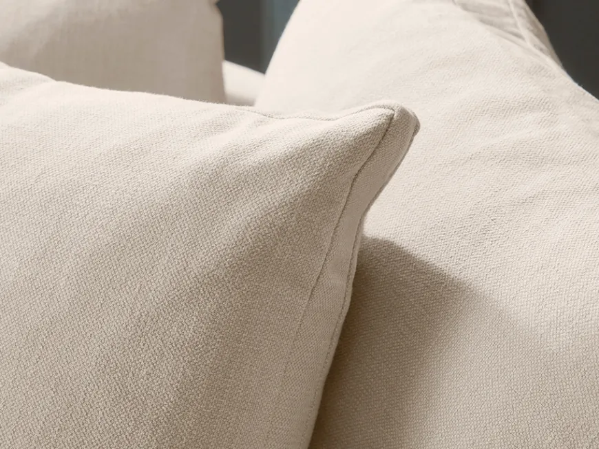 Lyon Loveseat