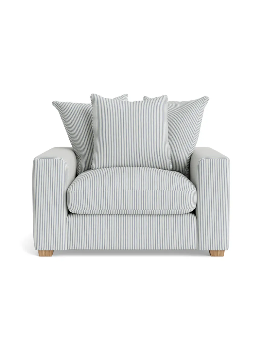 Lyon Loveseat