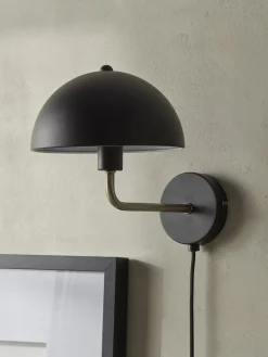 Metal Dome Wall Light - Black