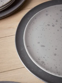 Mira Dinnerware