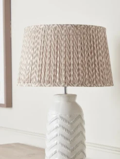 Natural Tapered Chevron Shade