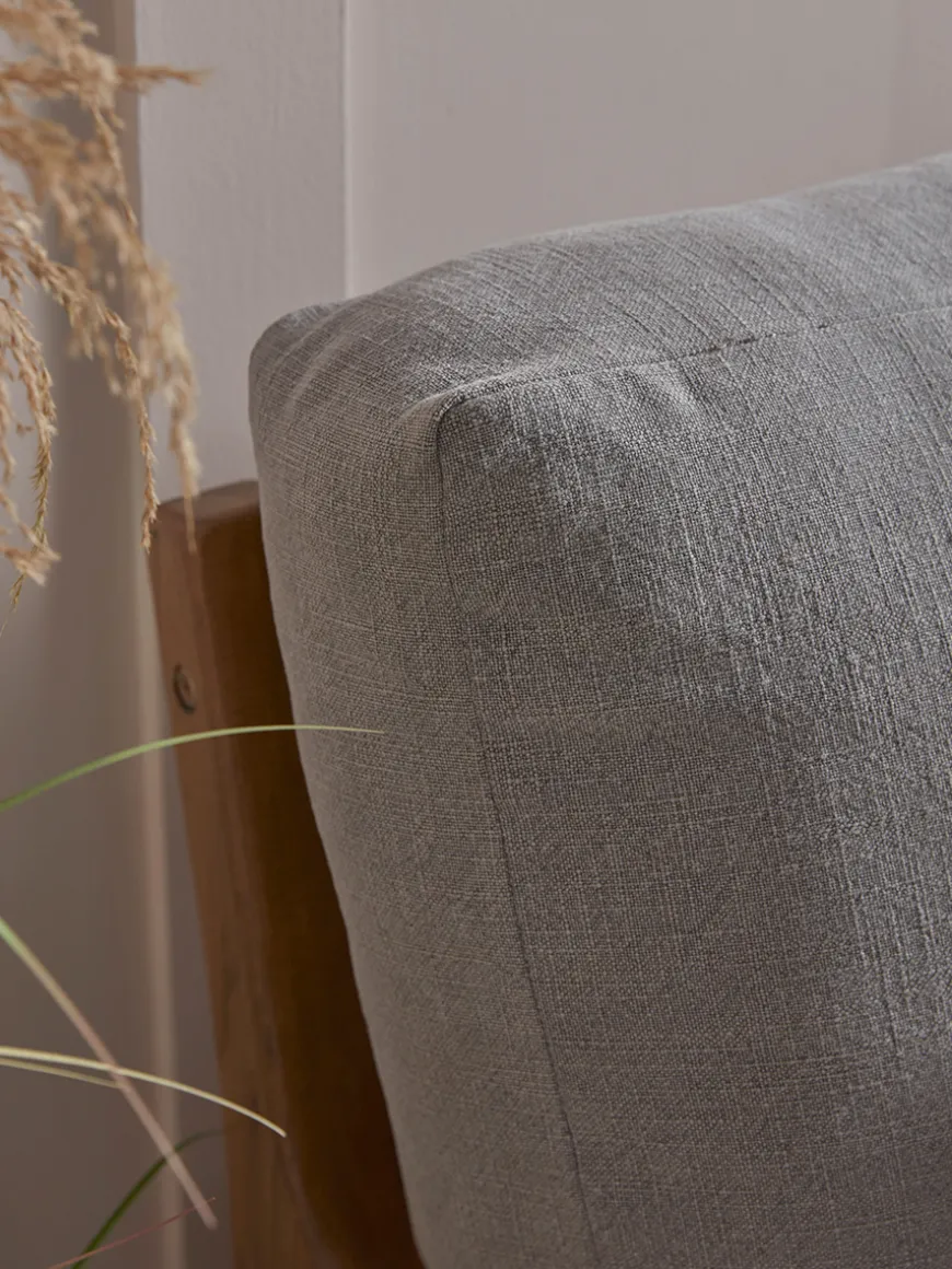 Neve Sofa
