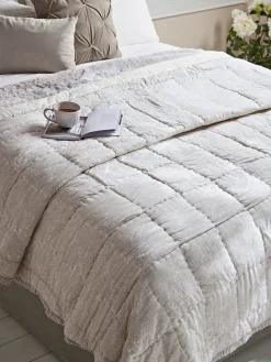 Paisley Super King Bedspread