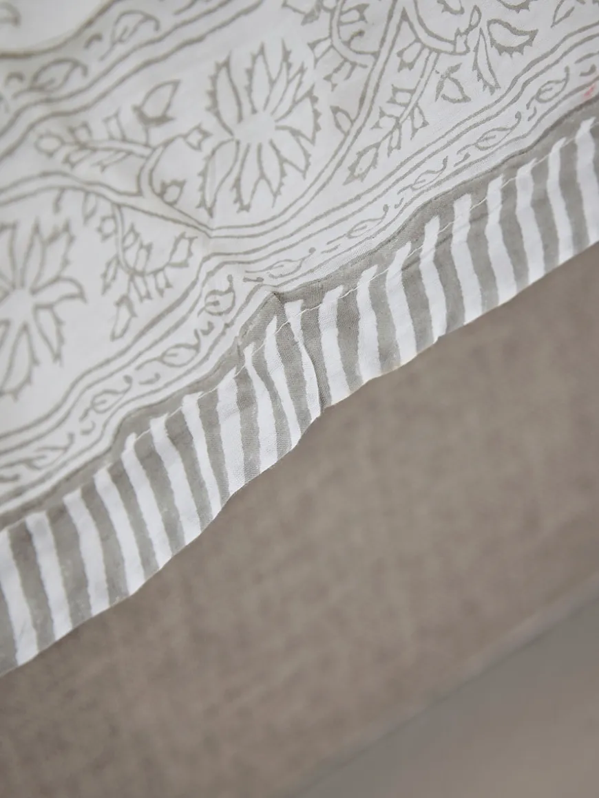 Paisley Super King Bedspread